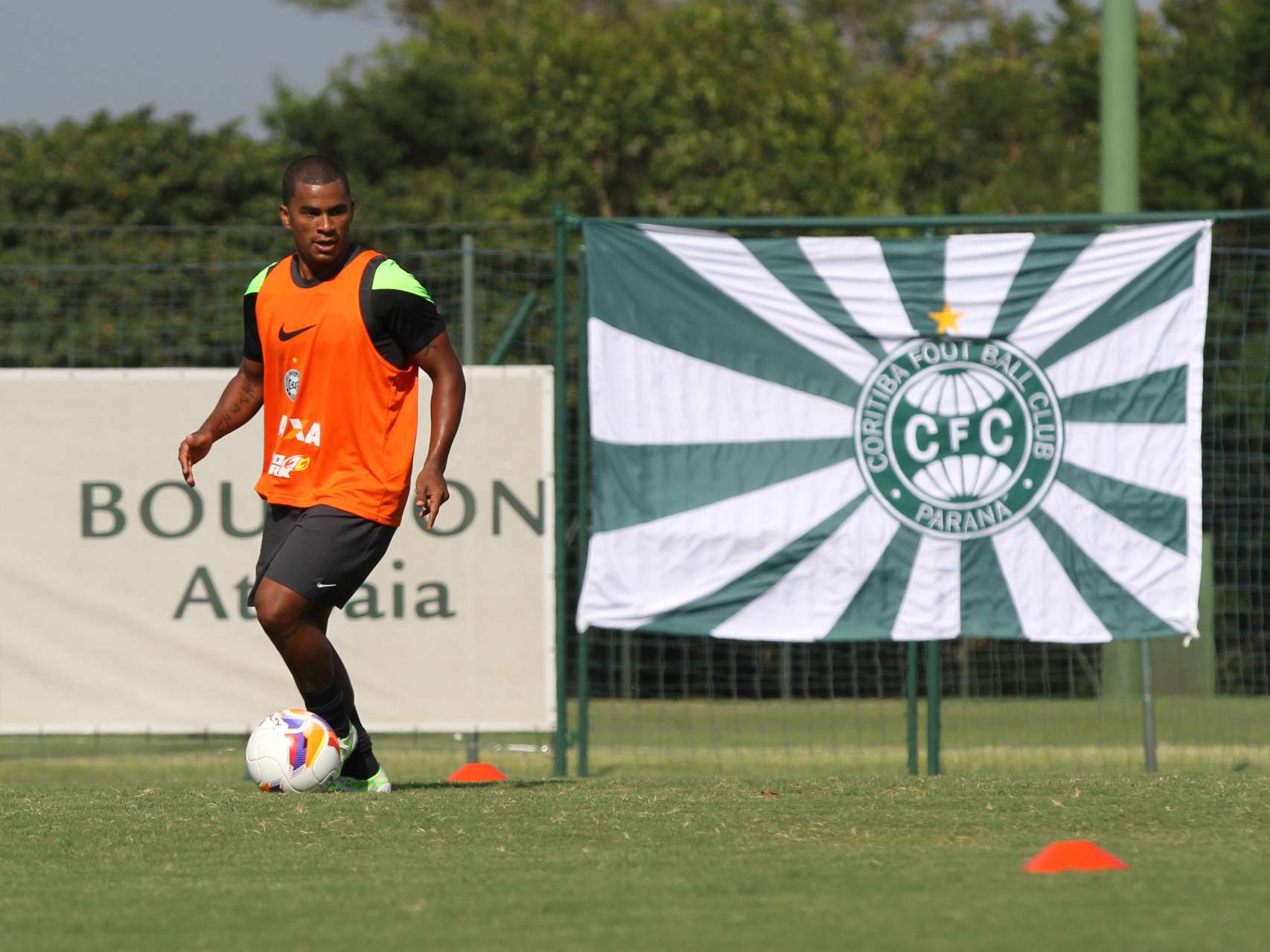 Mazinho � confirmado pelo Coxa