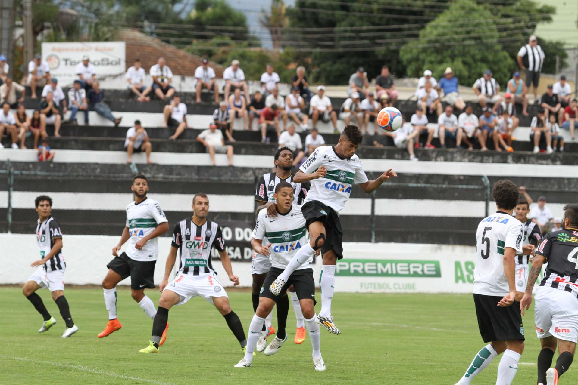 Fotos de Oper�rio e Coritiba