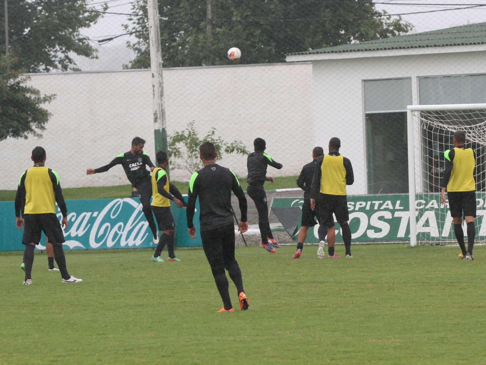 Treino, chuva e fotos