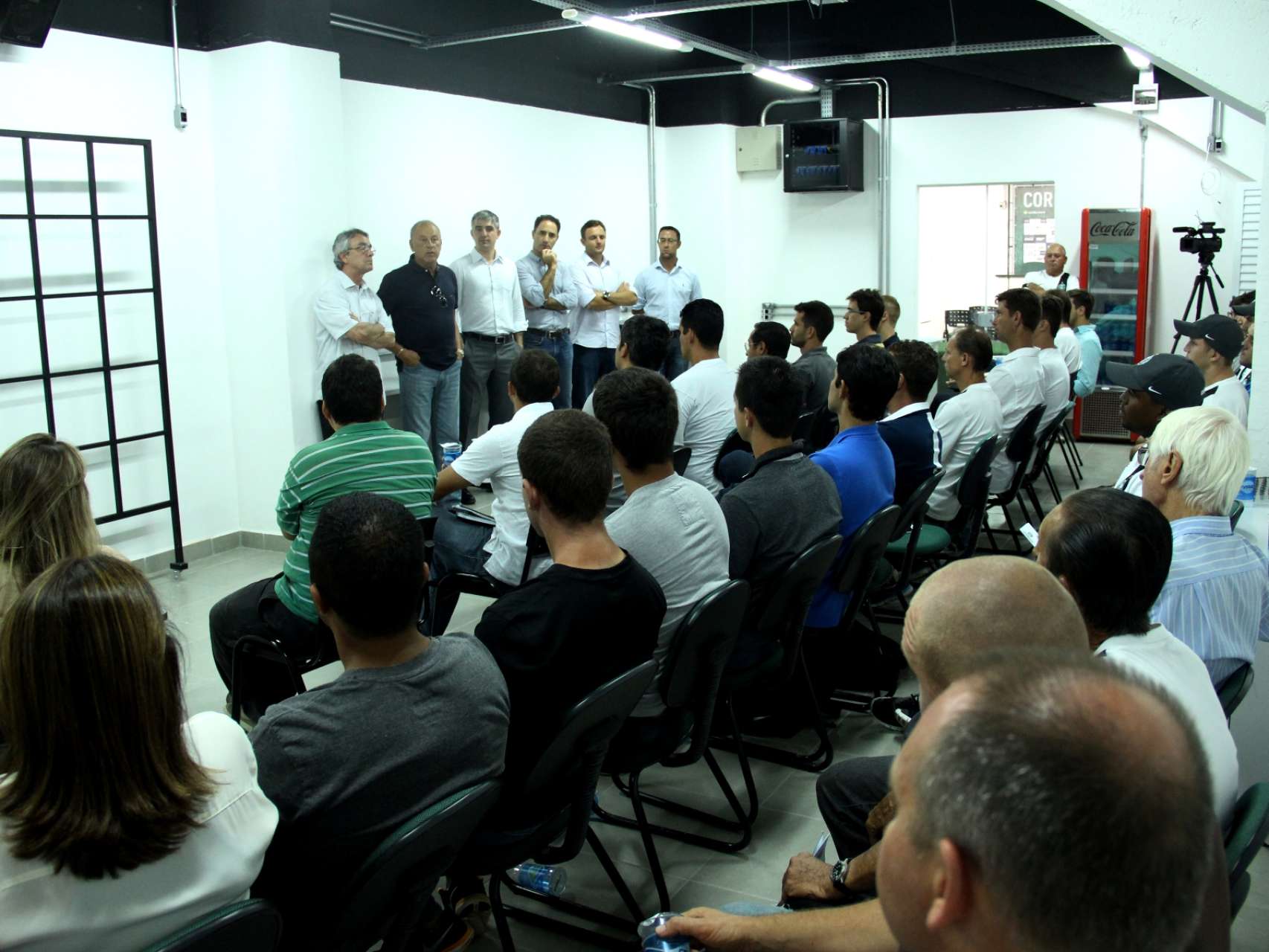 Apresenta��o de novos profissionais