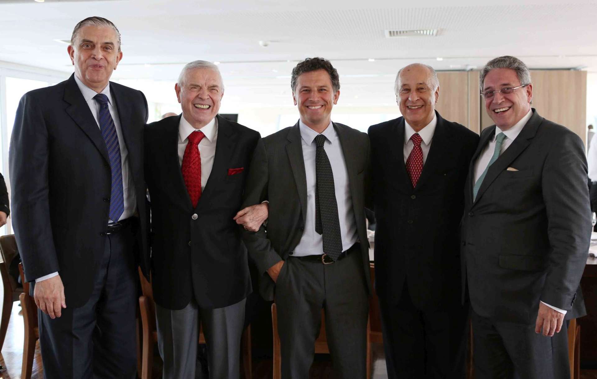 Pela evolu��o do futebol nacional