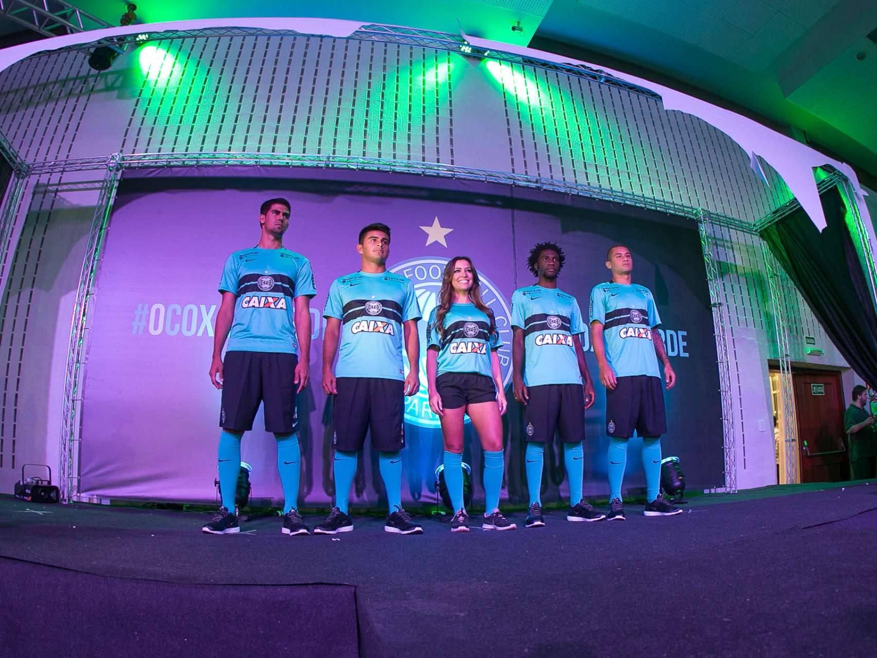 Coritiba lan�a nova camisa