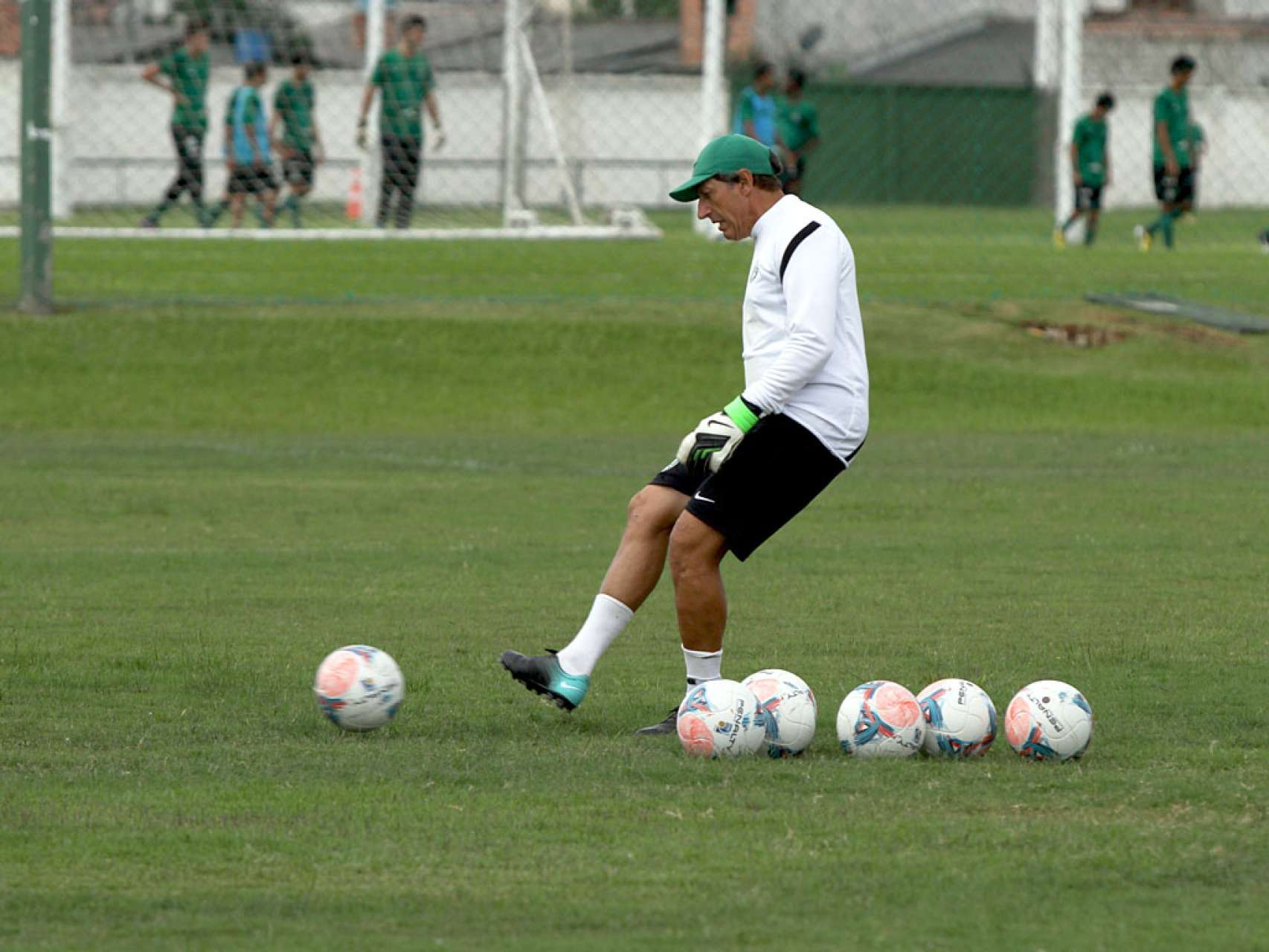Coxa tem profissional convocado para Sele��o