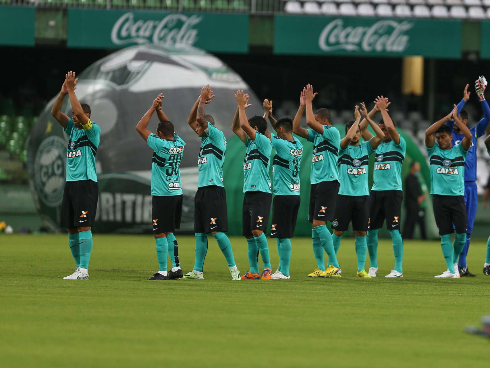 Elenco amadurecendo