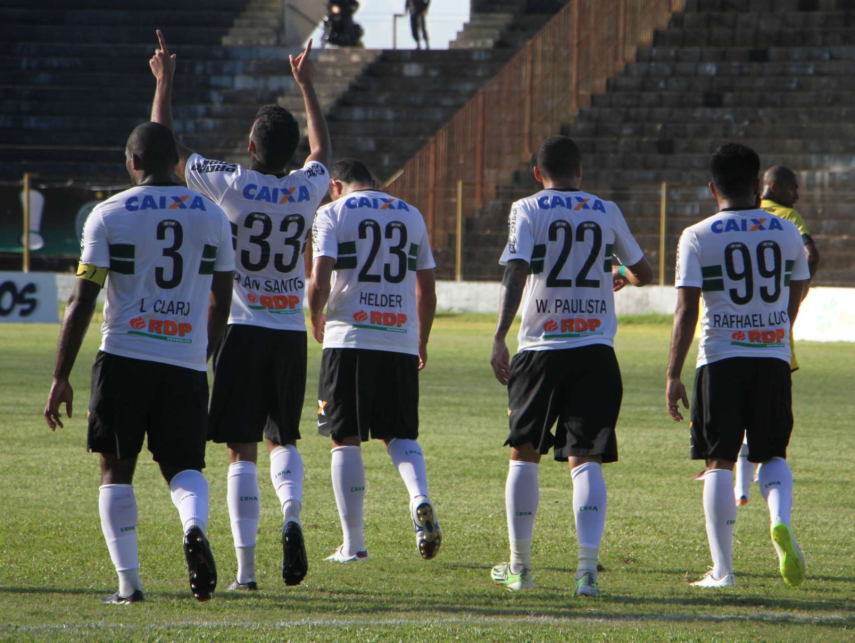 D� nota e escolha o Coxa Doido!