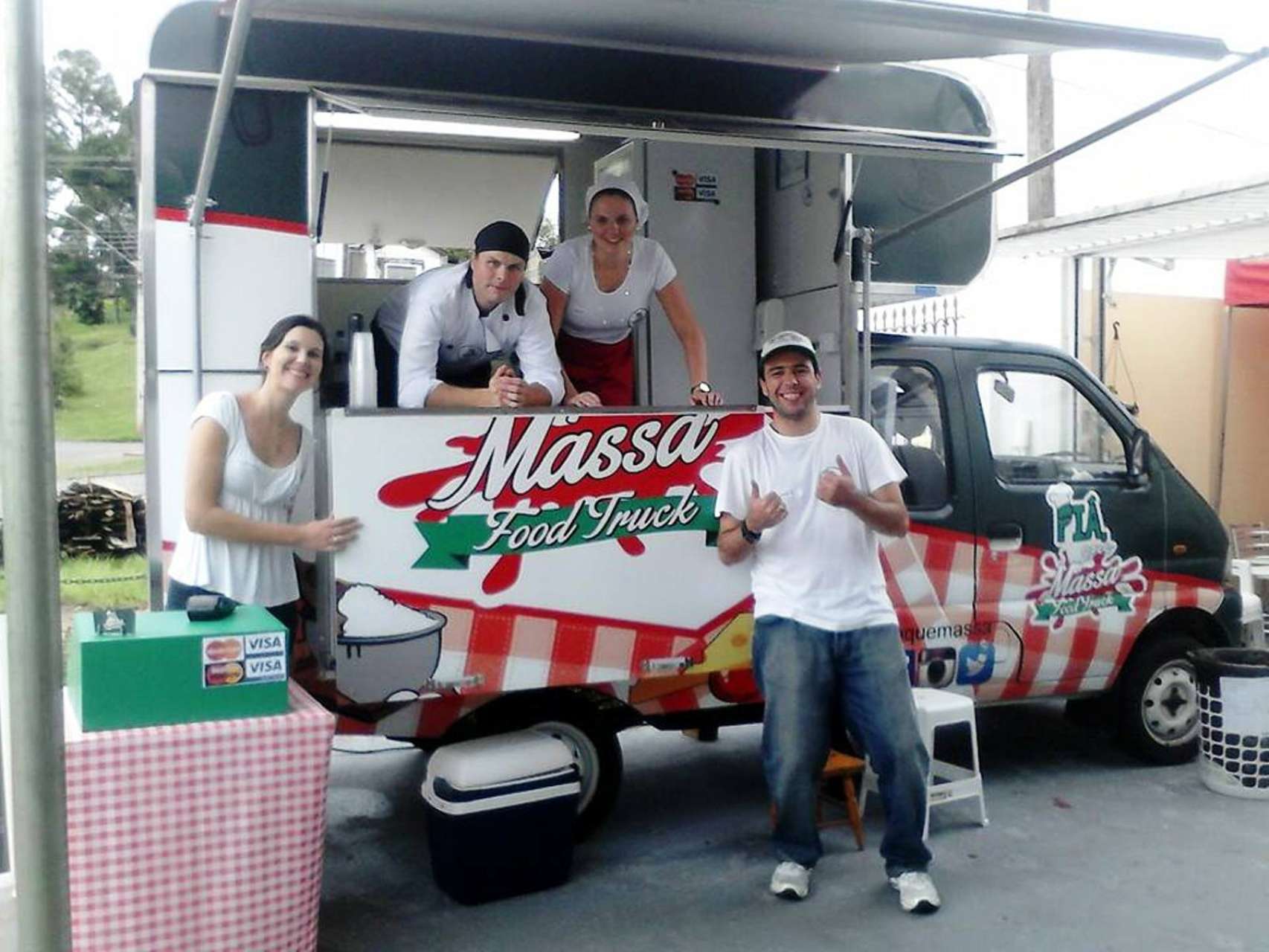 Food trucks no treino aberto