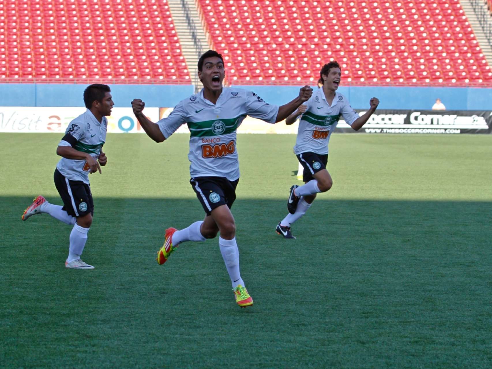 Pela terceira vez, Coxa enfrenta Eintracht Frankfurt na Dallas Cup