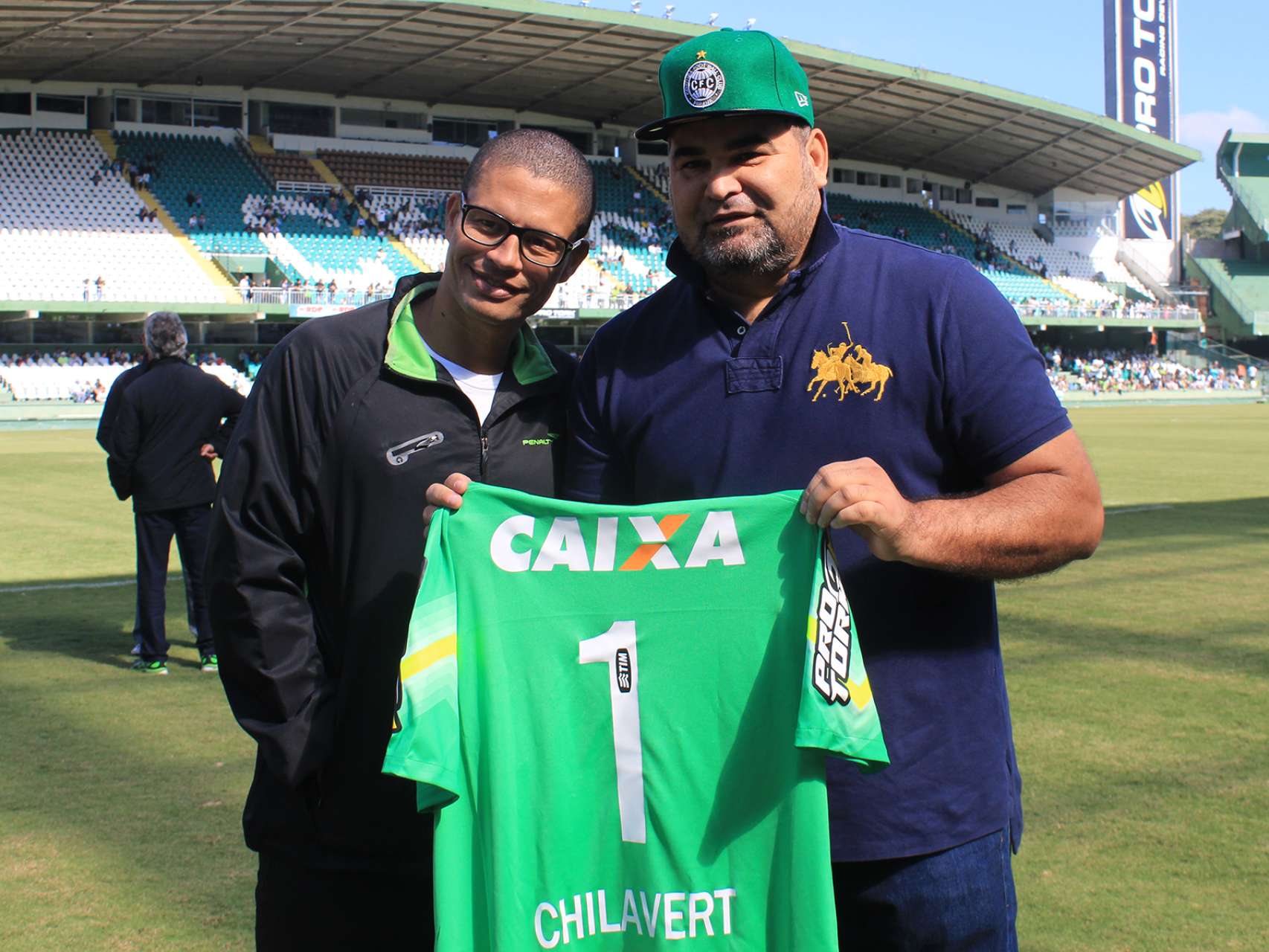 Chilavert visita Couto Pereira
