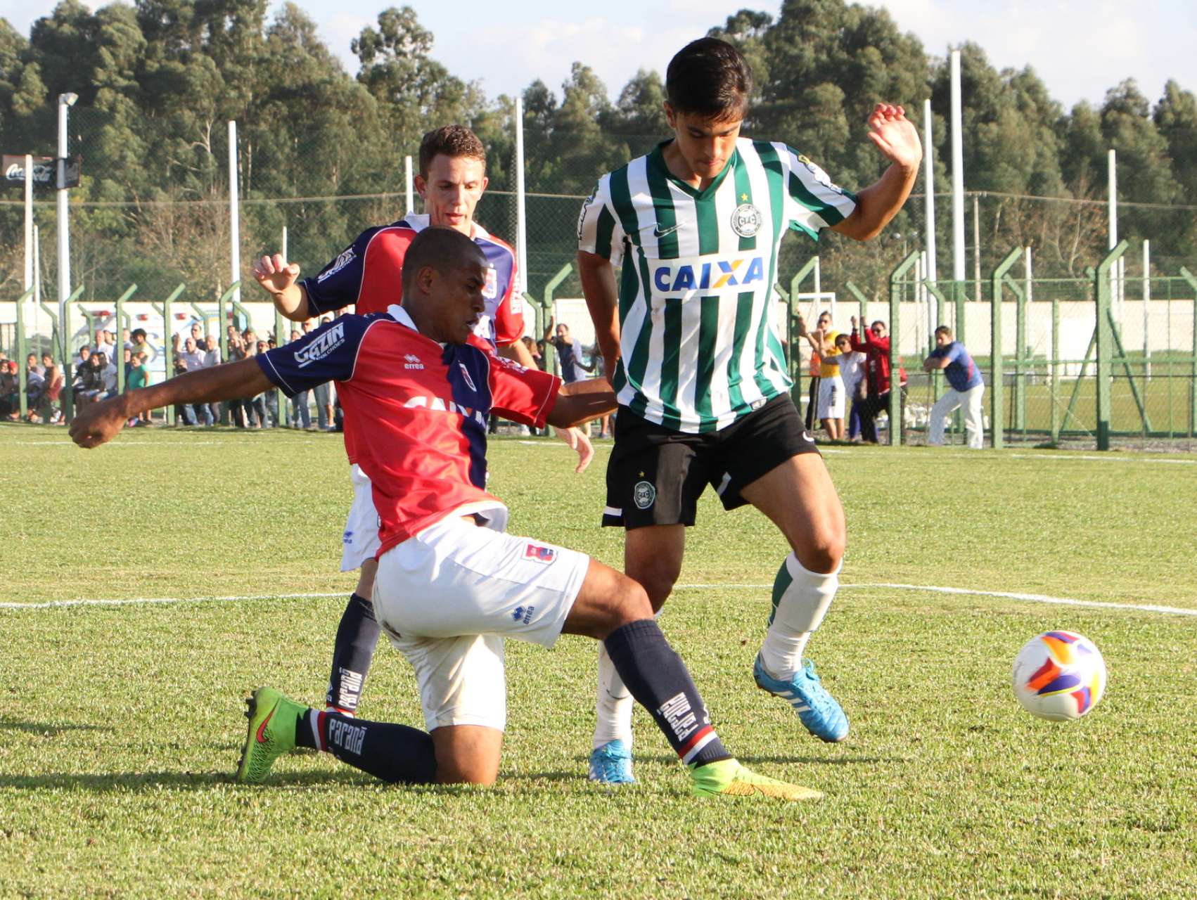 Sub-19 joga no Couto