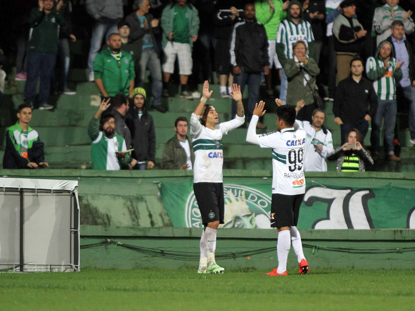 Coxa vence na Copa do Brasil