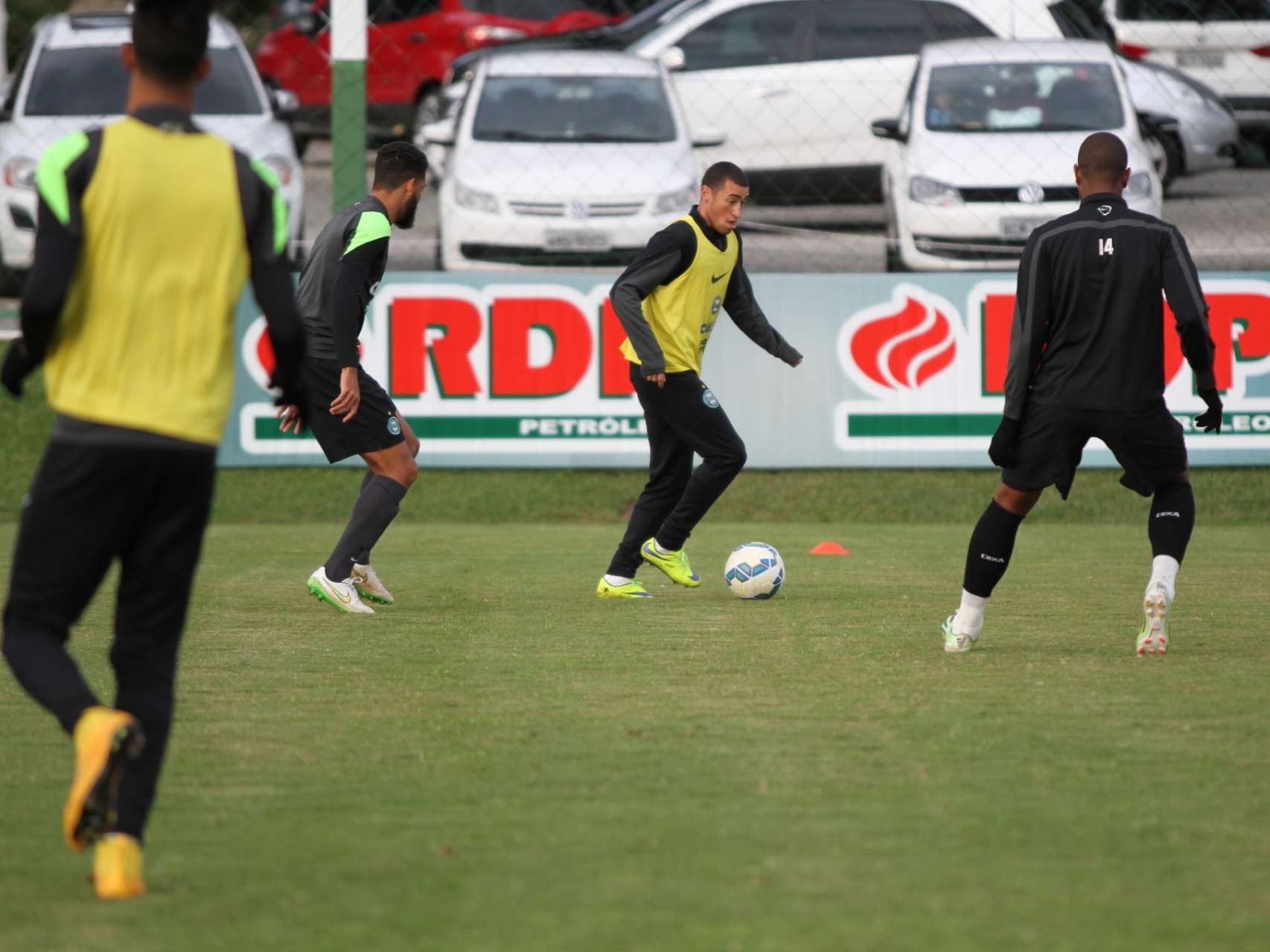 Fotos da reapresenta��o