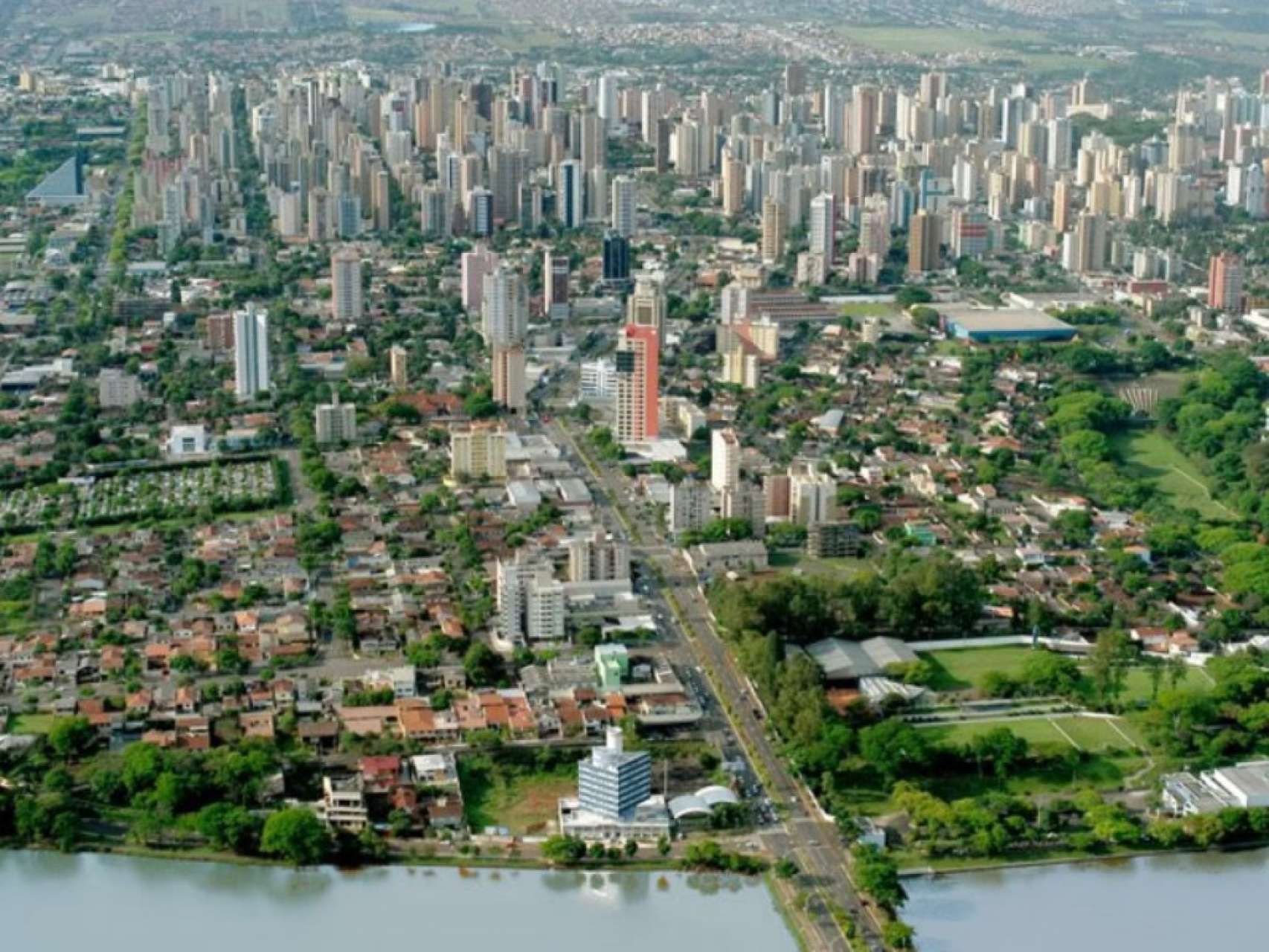 Hist�rica cidade de Londrina recebe decis�o do turno