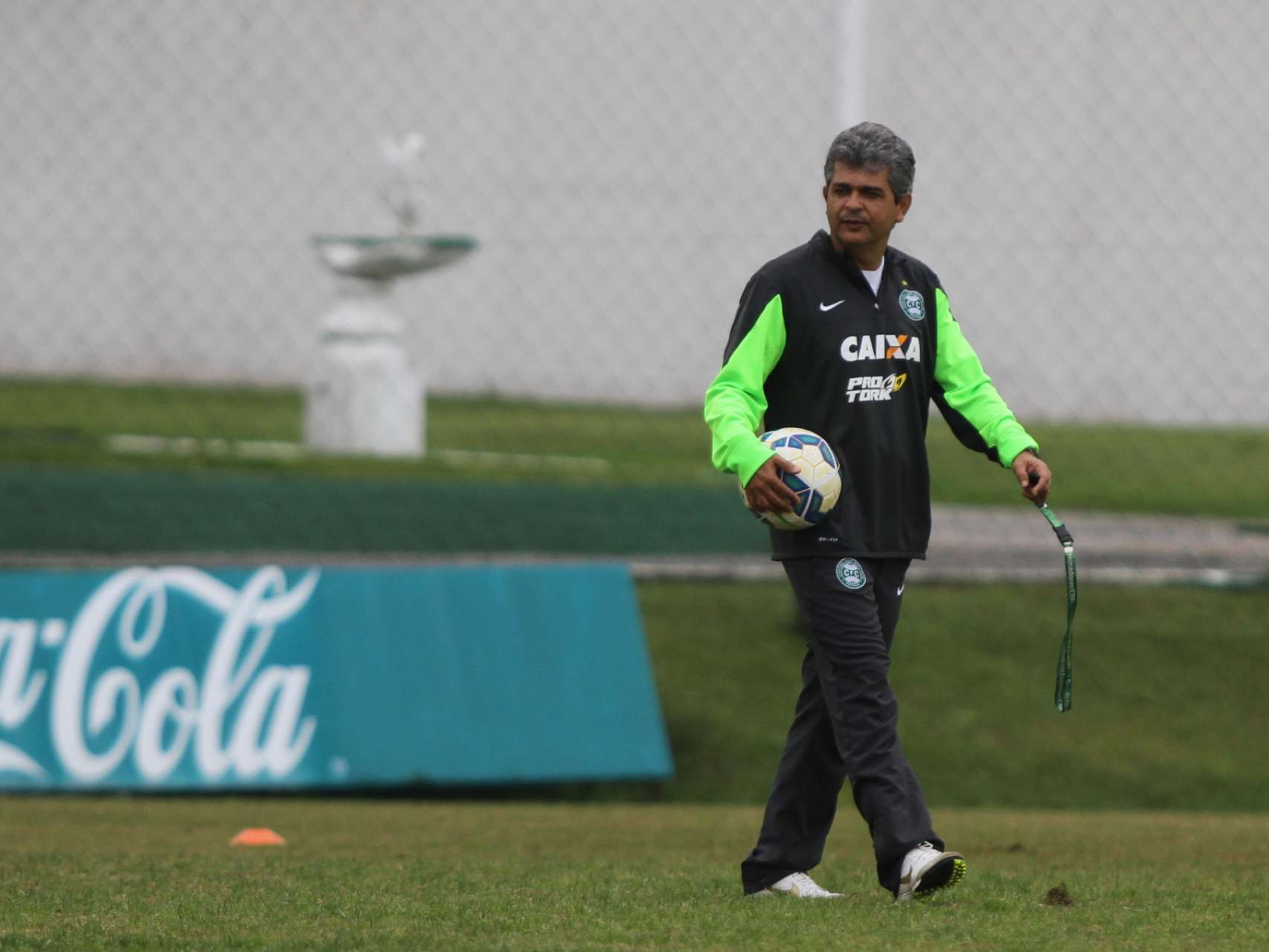 Ney Franco entra no top-10 do Coxa
