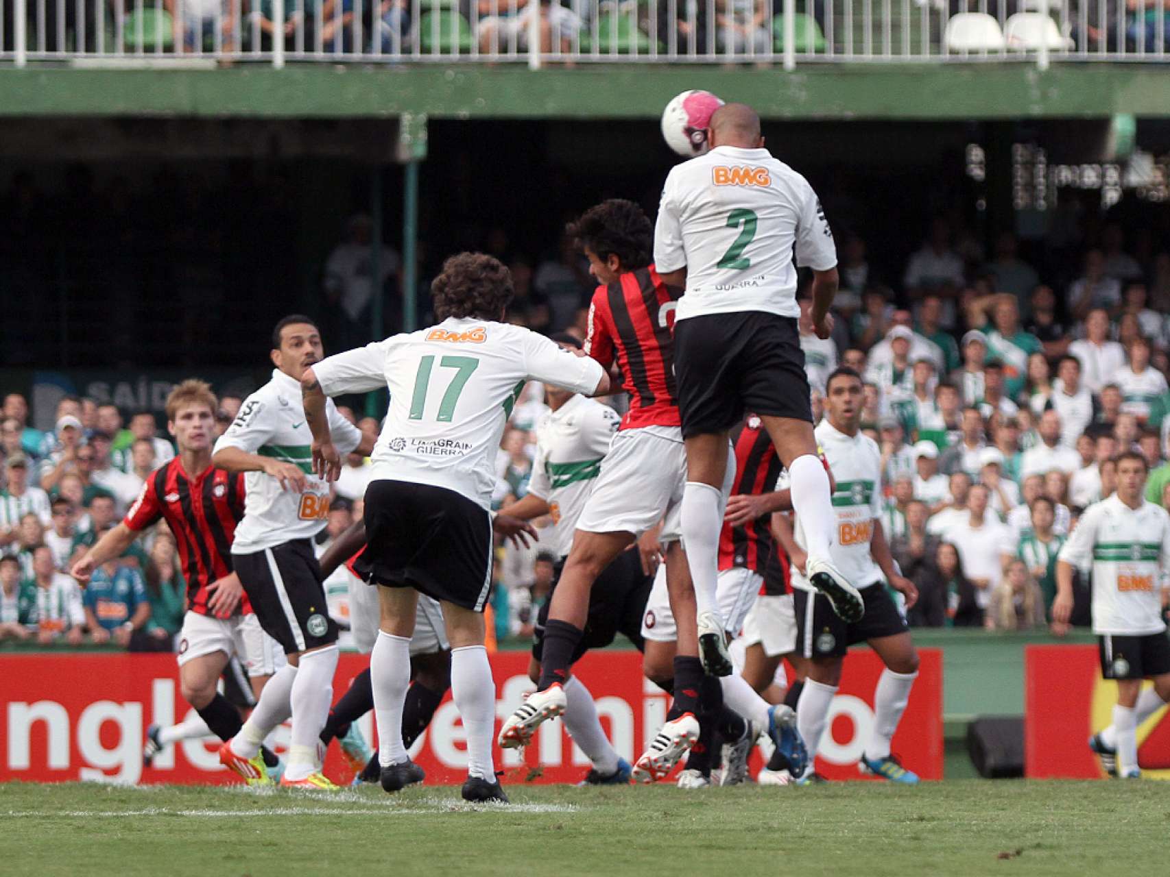 Coritiba e Atl�tico j� se enfrentaram 352 vezes no total