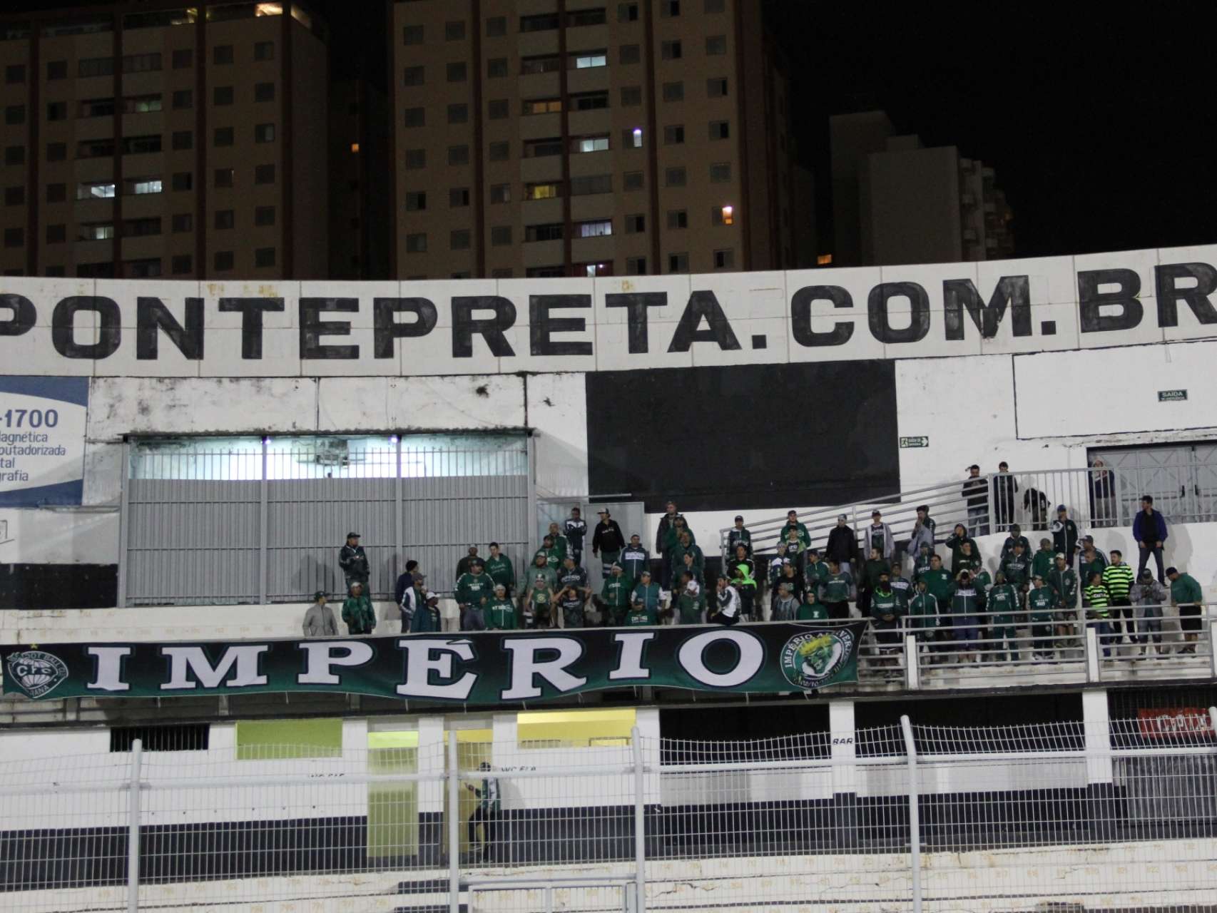 Coxas-brancas no Mois�s Lucarelli