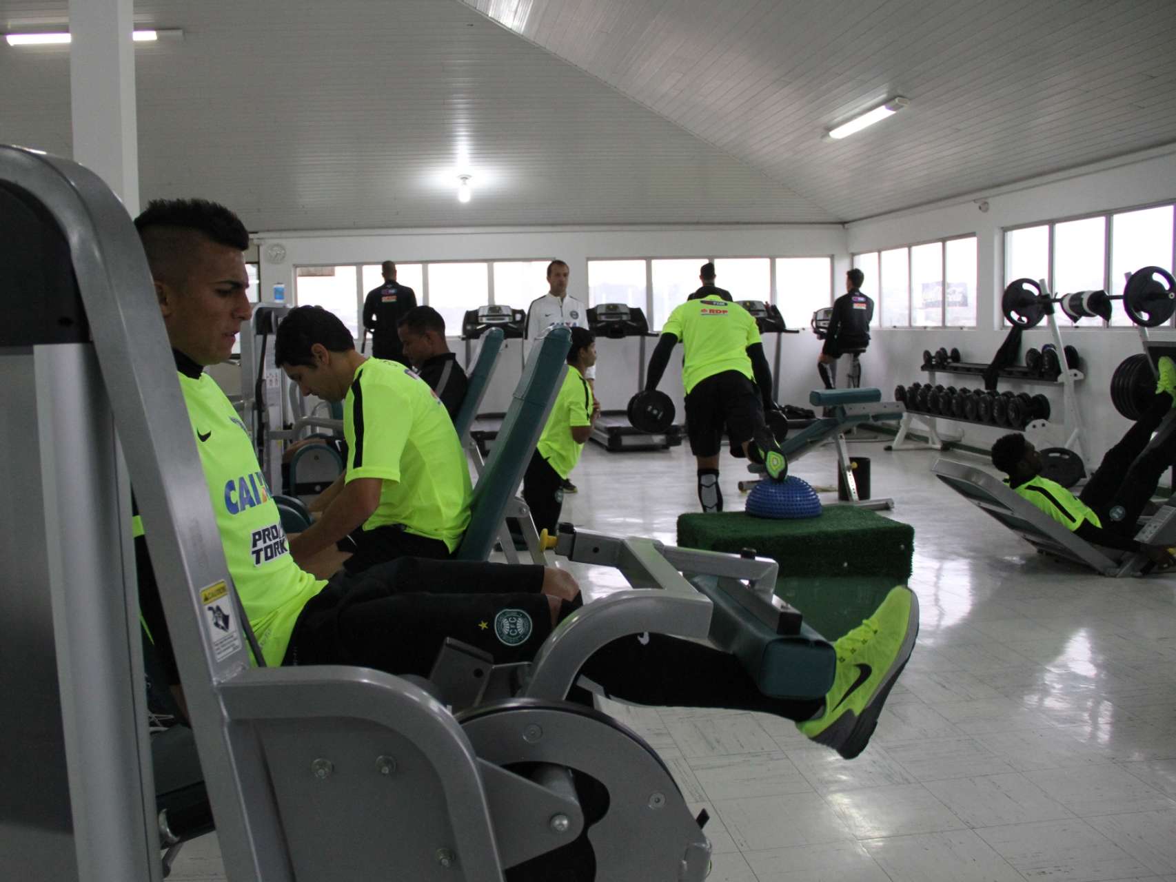 Galeria Coxa: treino no CT