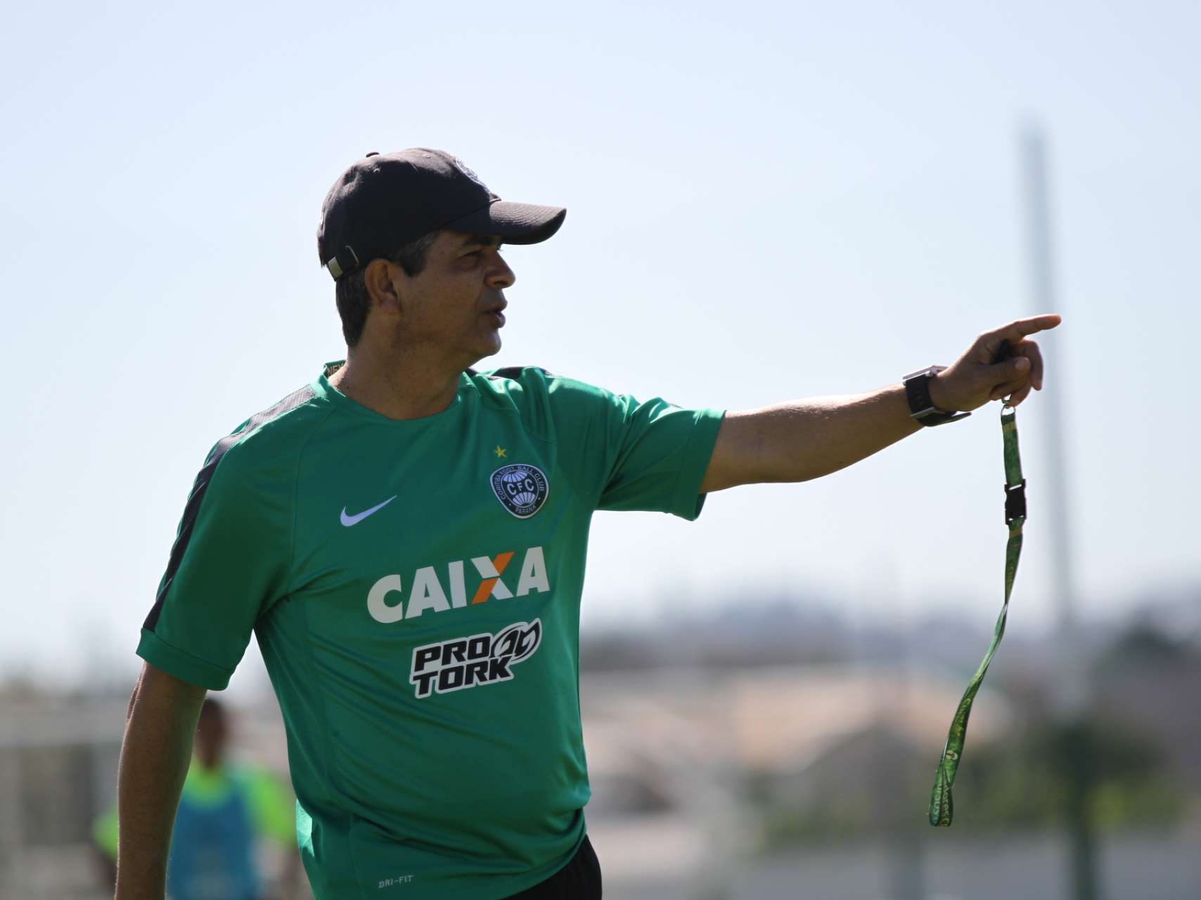 Ney fecha o turno com nova marca