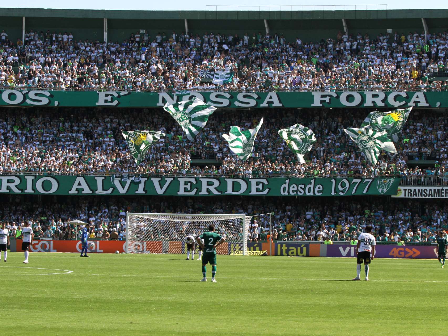 Com torcida