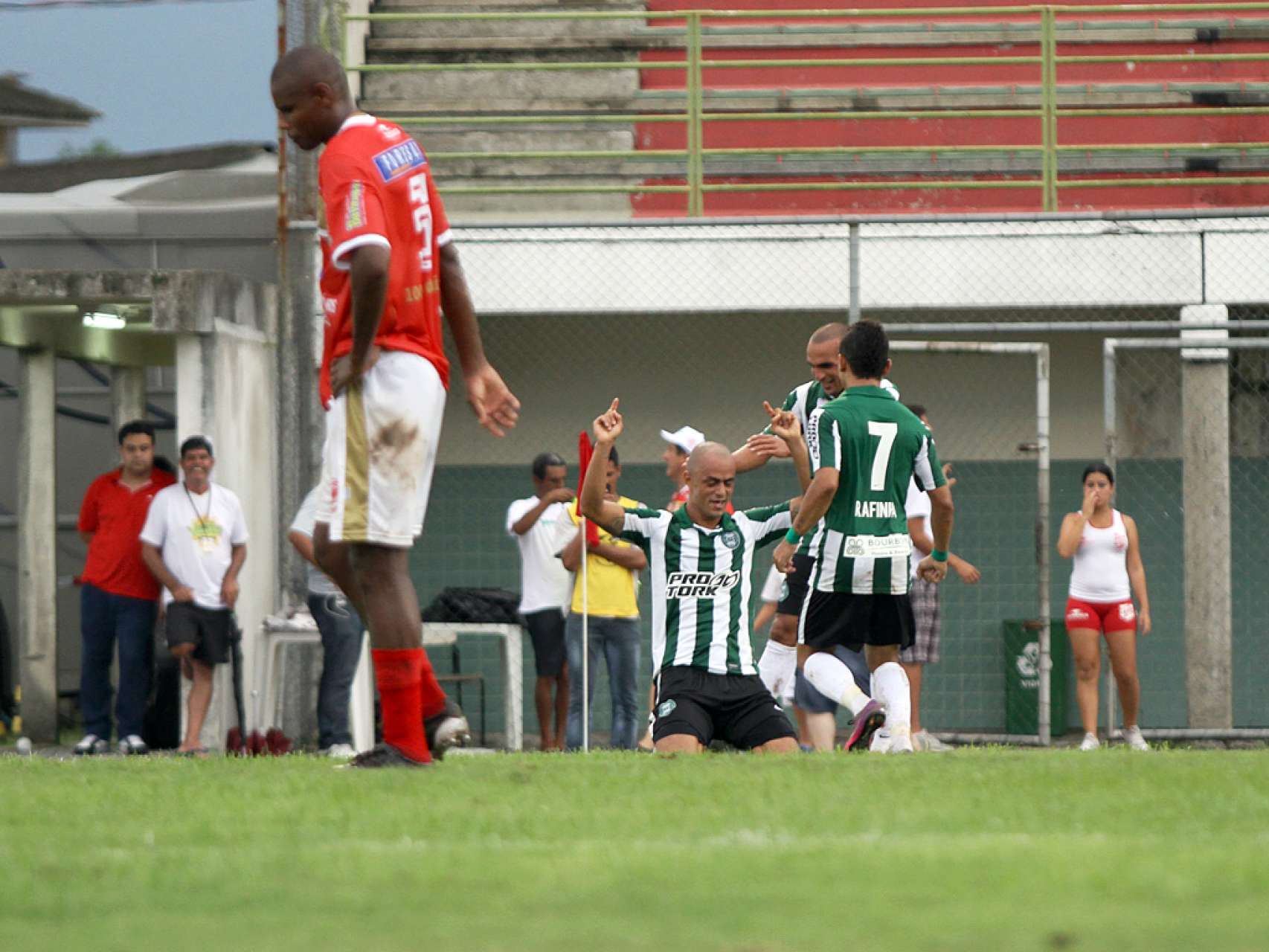 Julio C�sar tem tarde inspirada