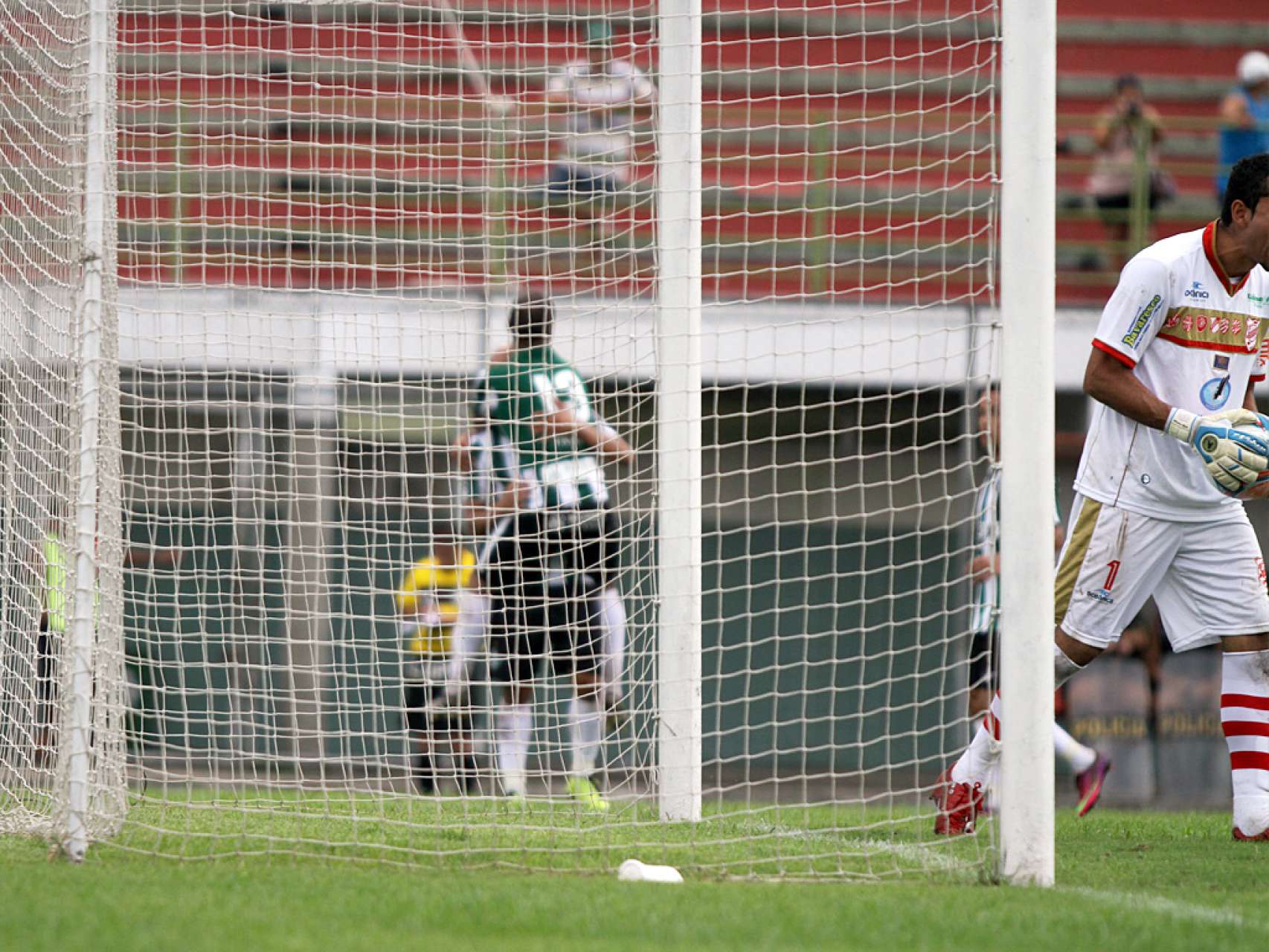Fotos: Rio Branco 0x7 Coritiba