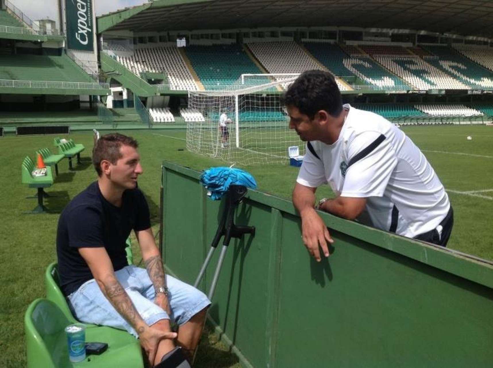 Bottinelli visita companheiros nesta manh�