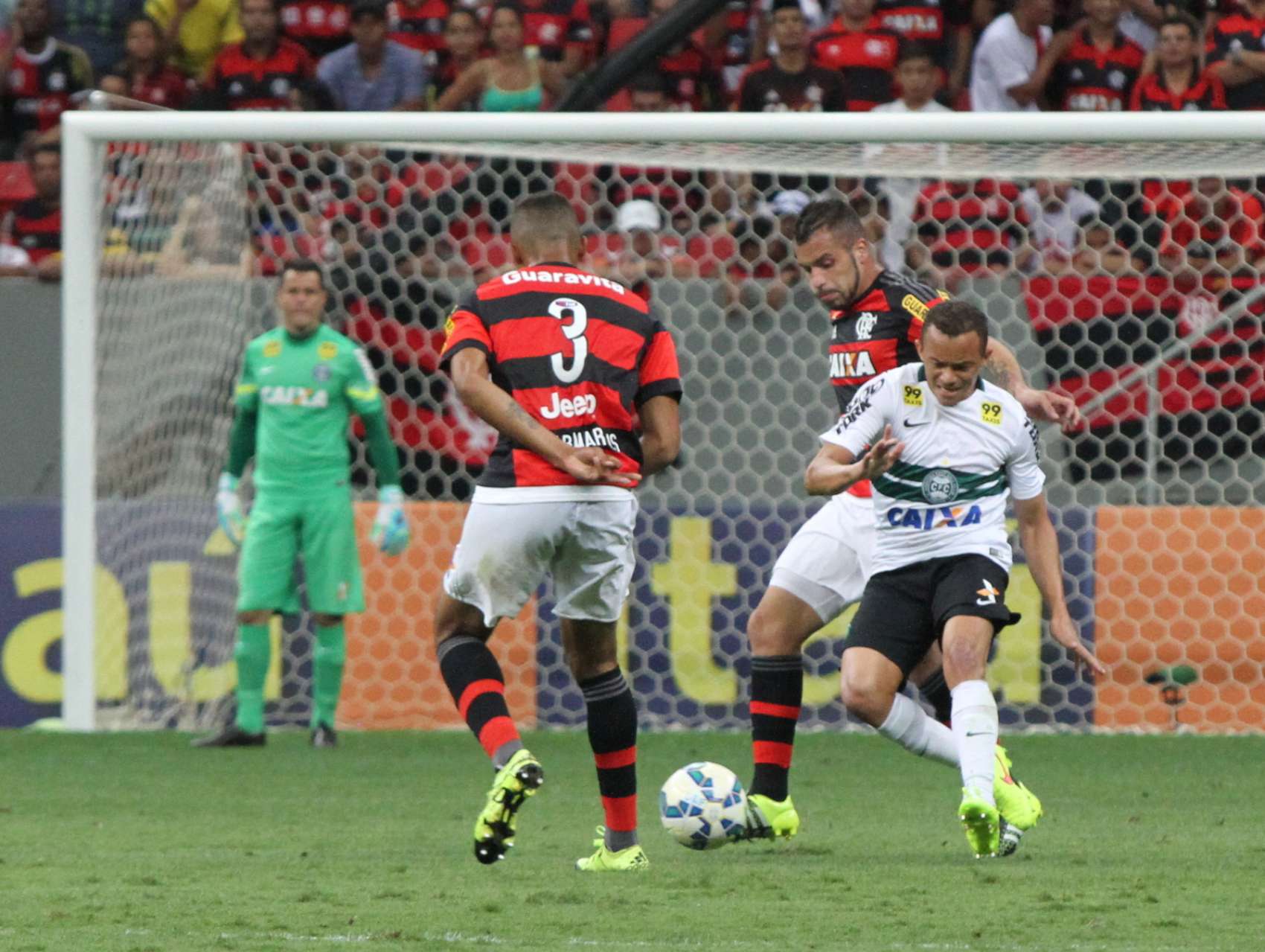 Por dentro do advers�rio