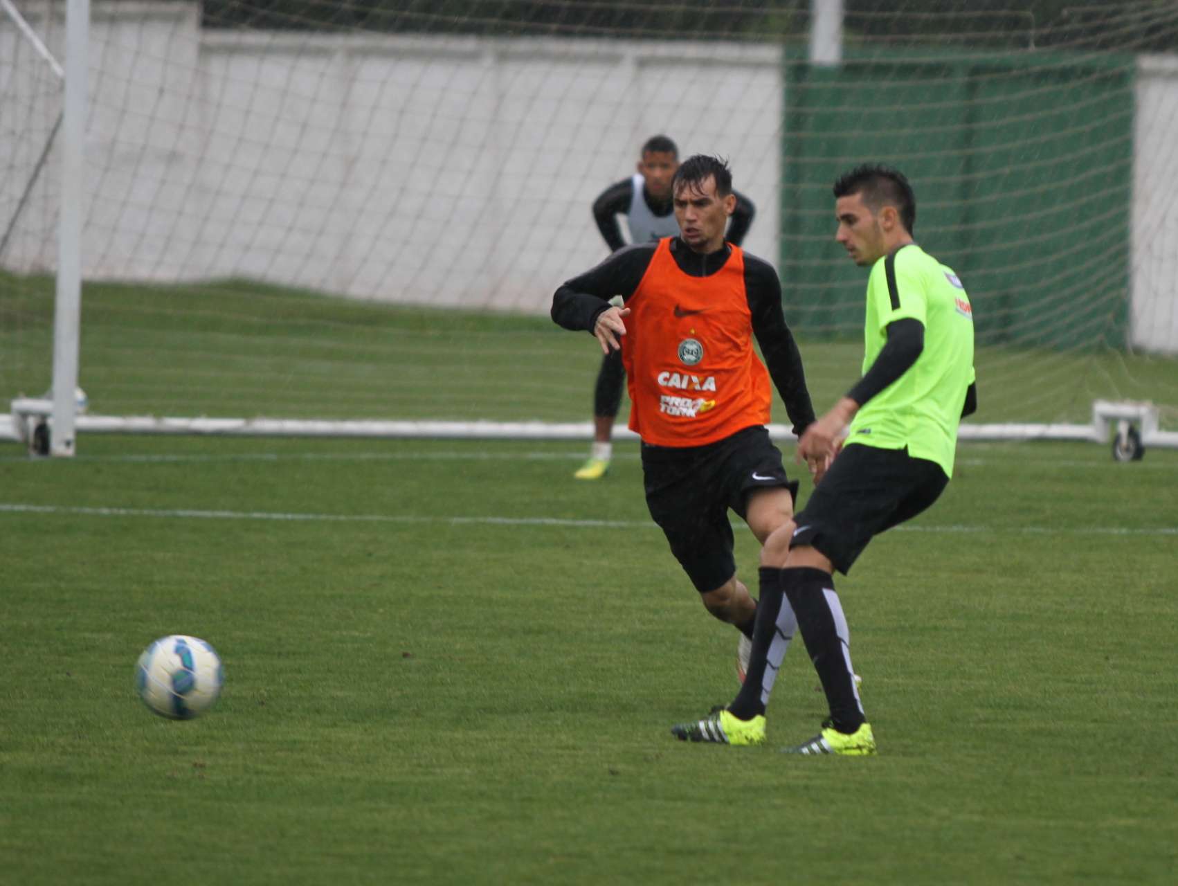 Treino, chuva e fotos