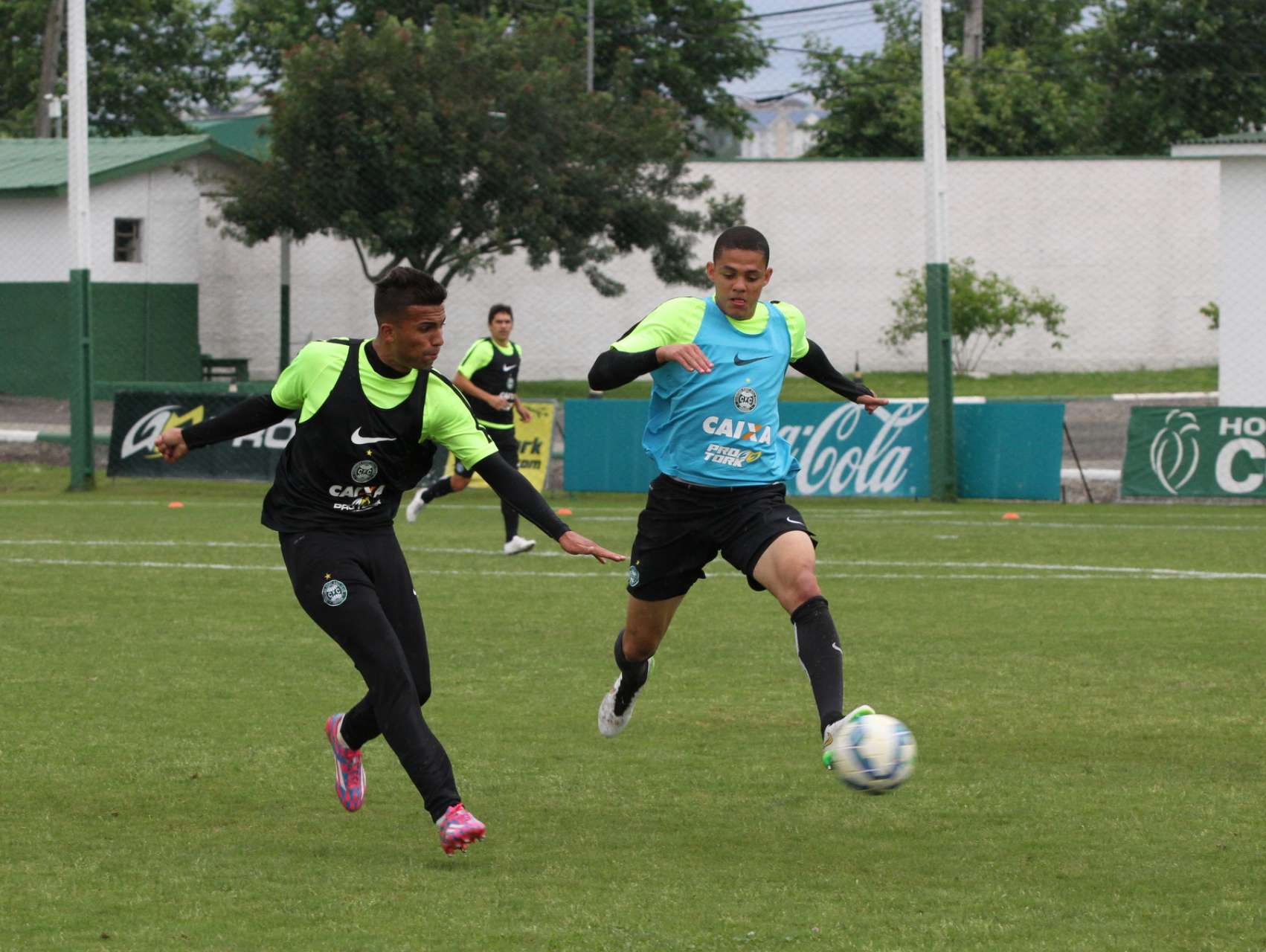 Galeria Coxa: treino no feriado