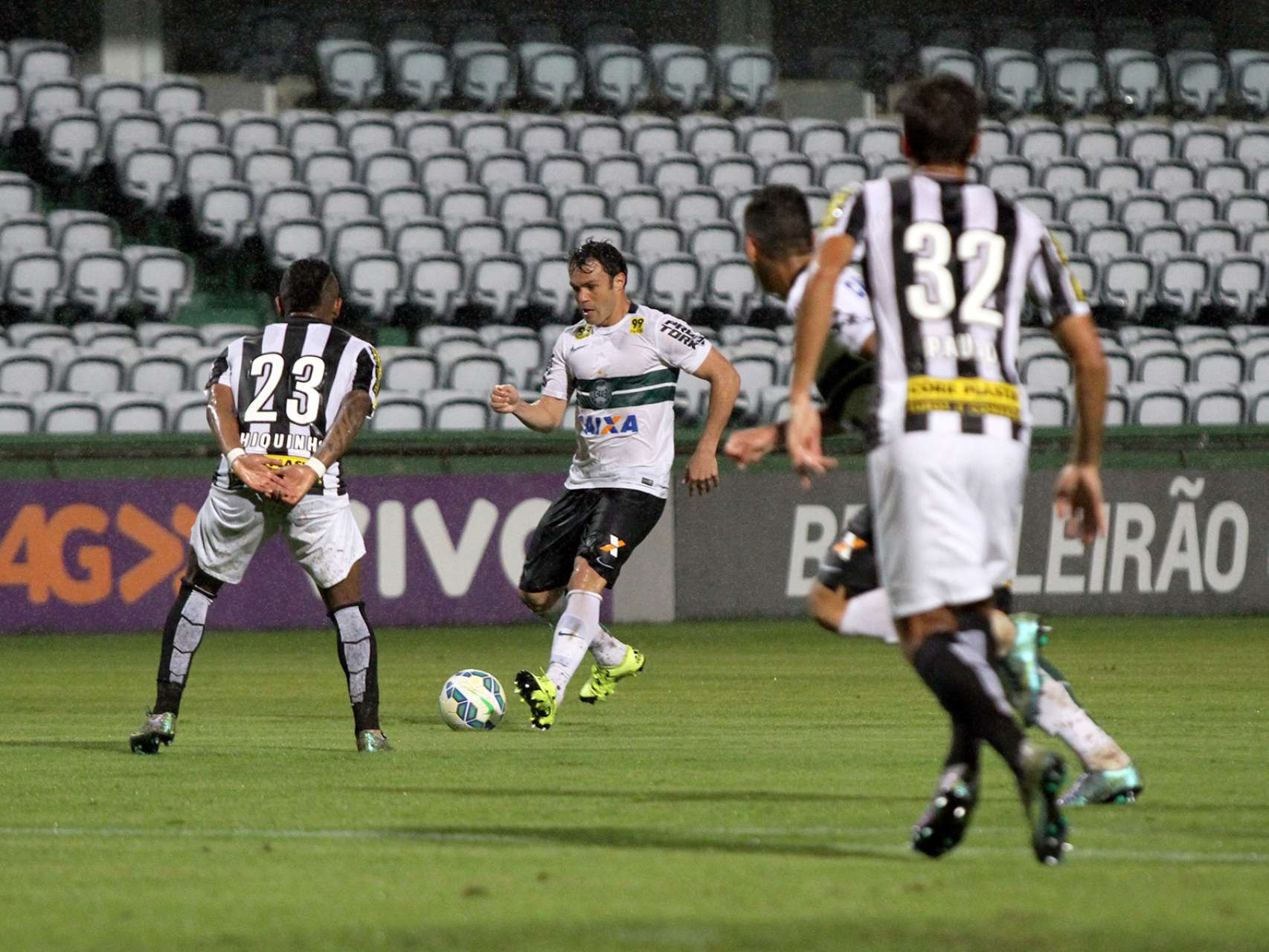 D� notas aos atletas