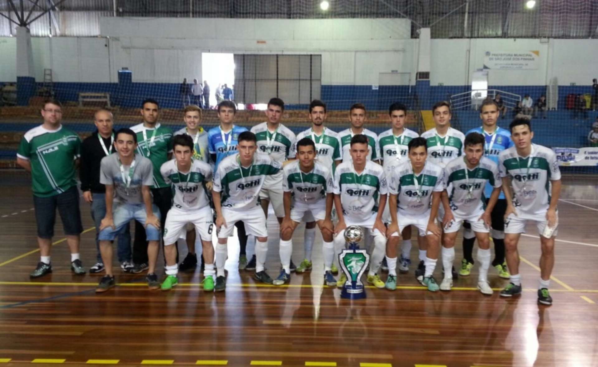 Vice-campe�o Paranaense Sub-20