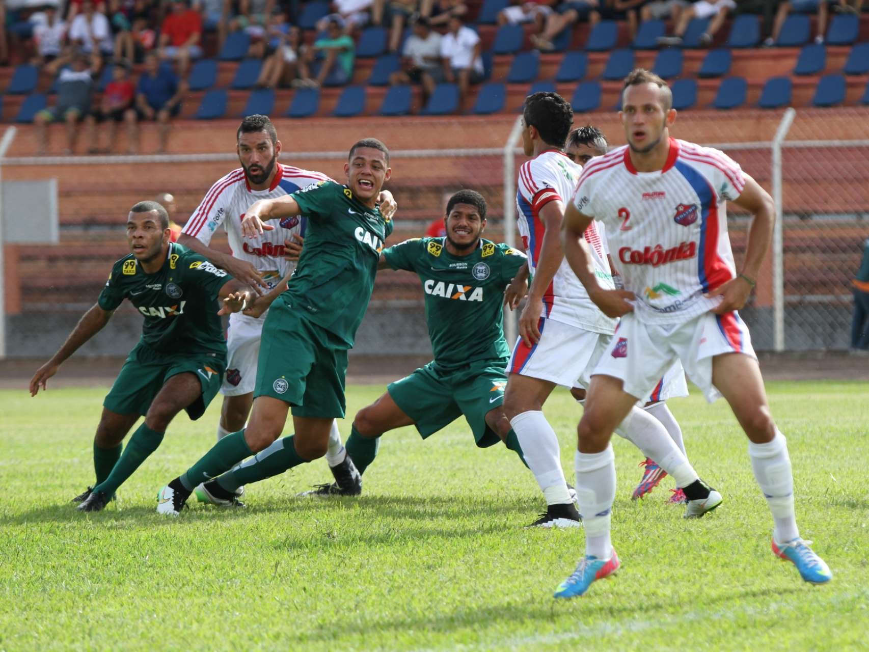 D� notas aos atletas