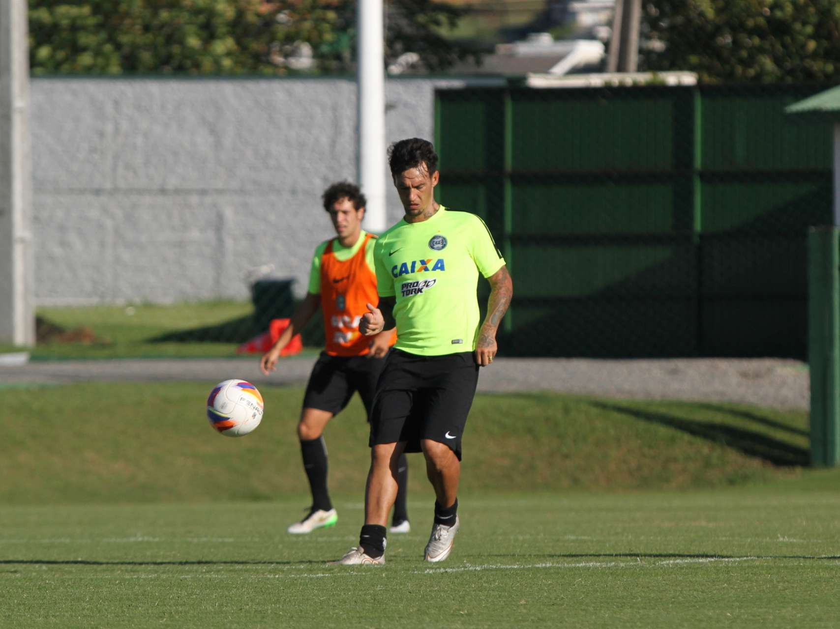 Coxa intensifica trabalhos