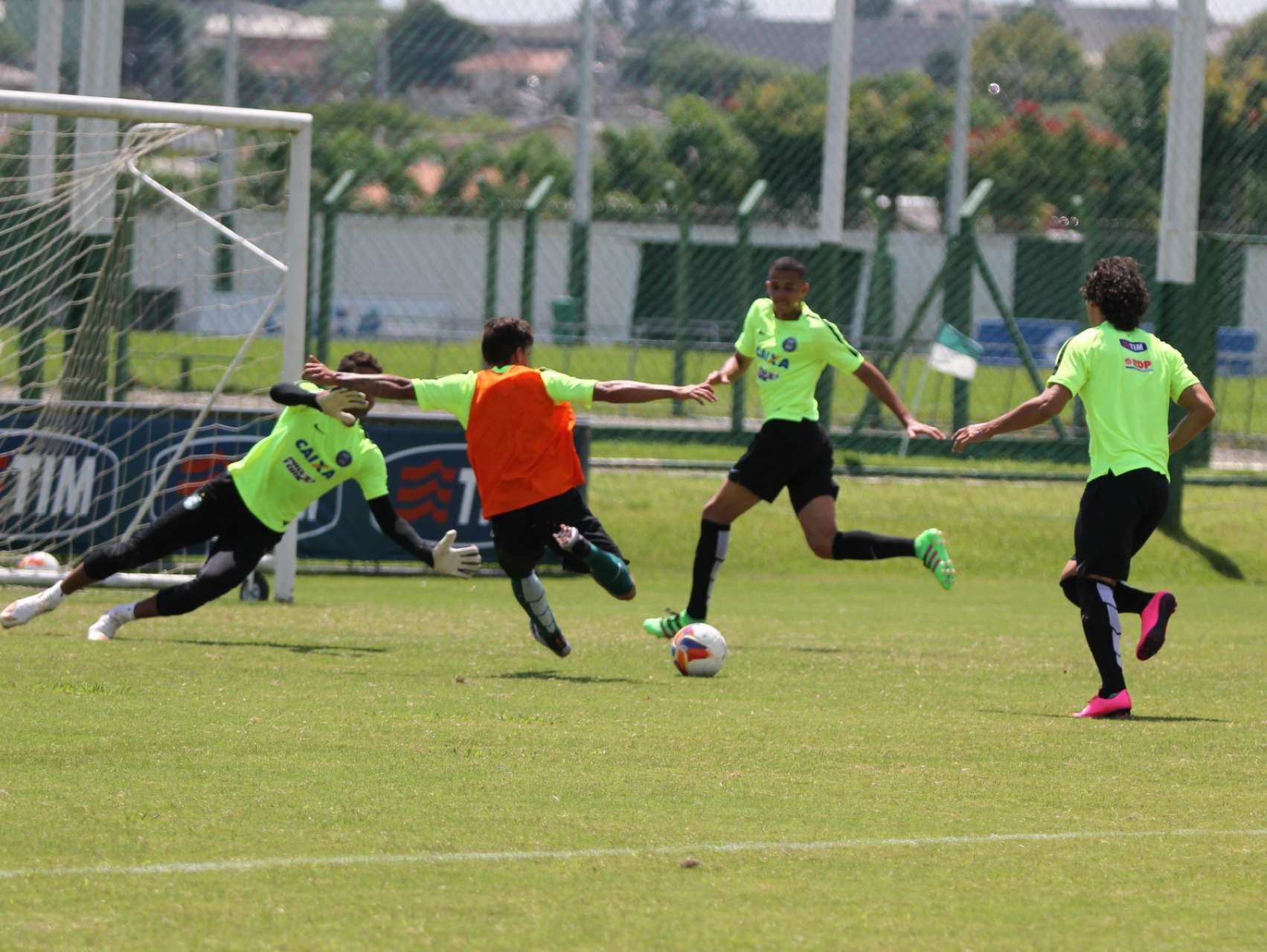 Fotos da reapresenta��o