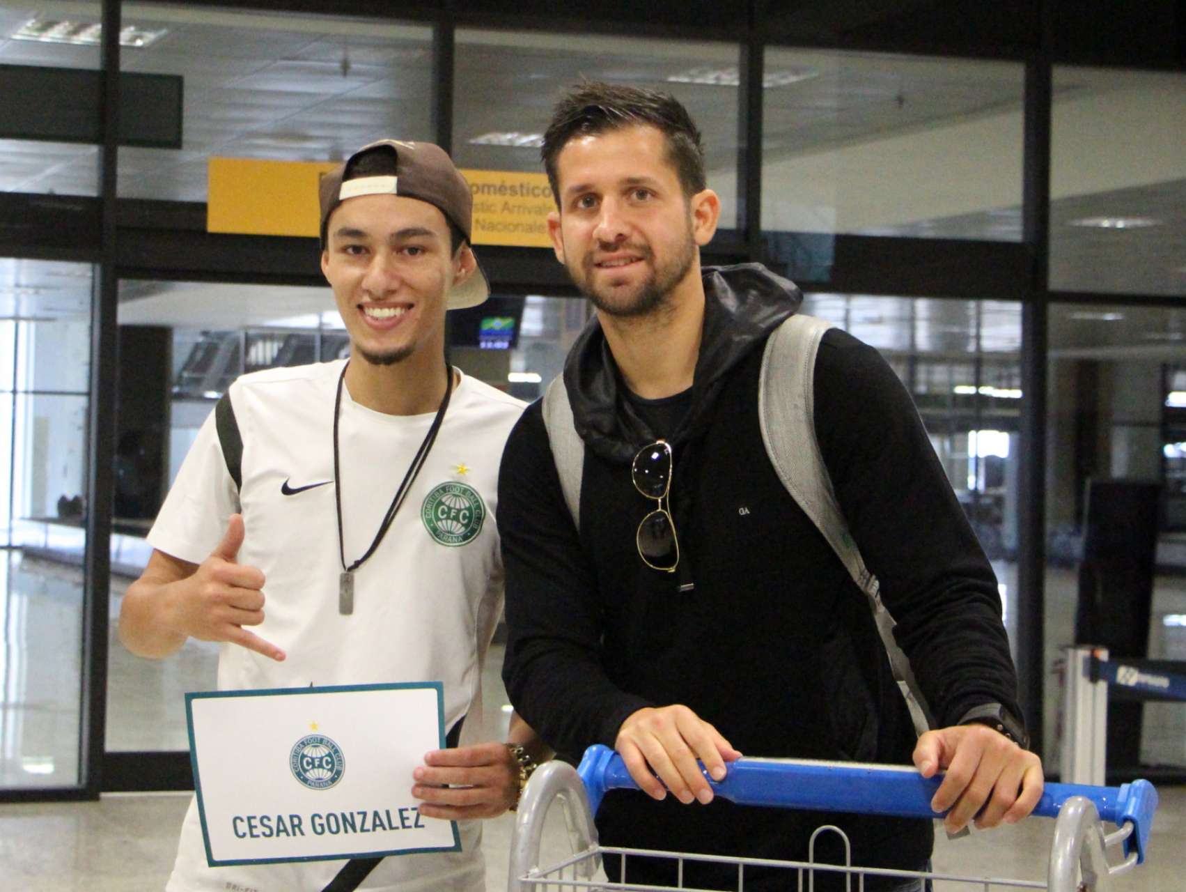 S�cio recebe Cesar Gonzales