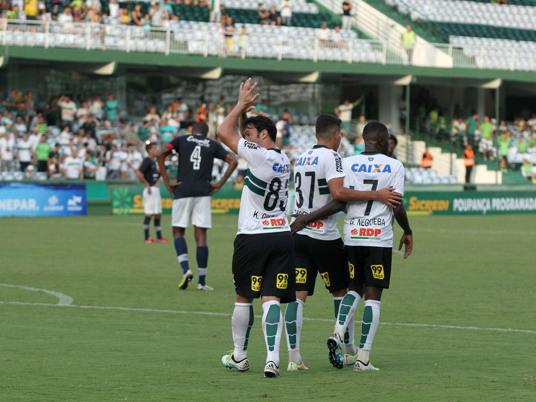 Escolha o gol mais bonito