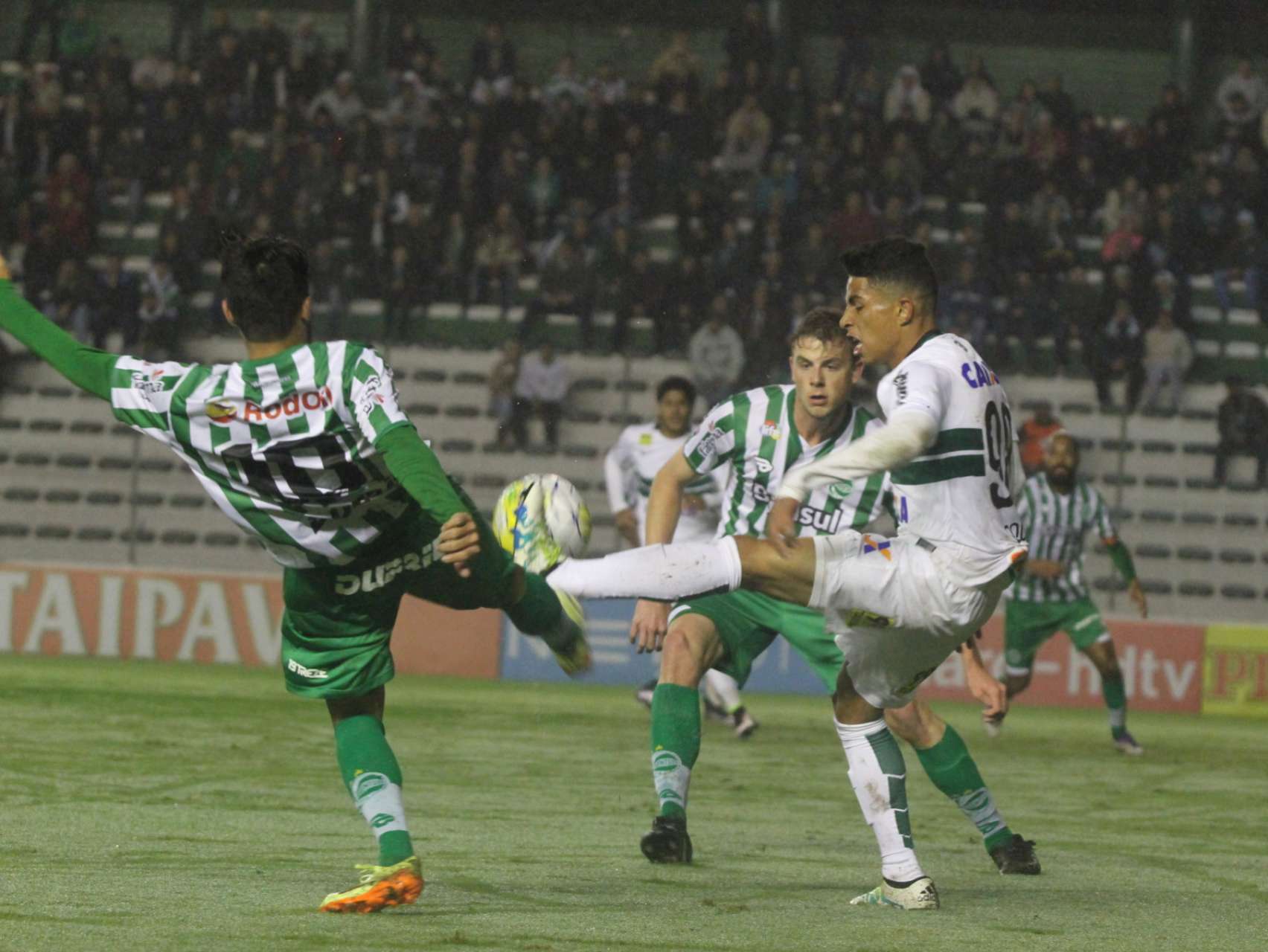 Rev�s na Copa do Brasil