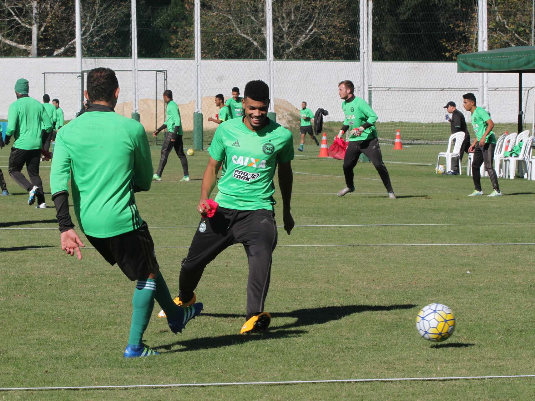 Juninho permanece no Coritiba