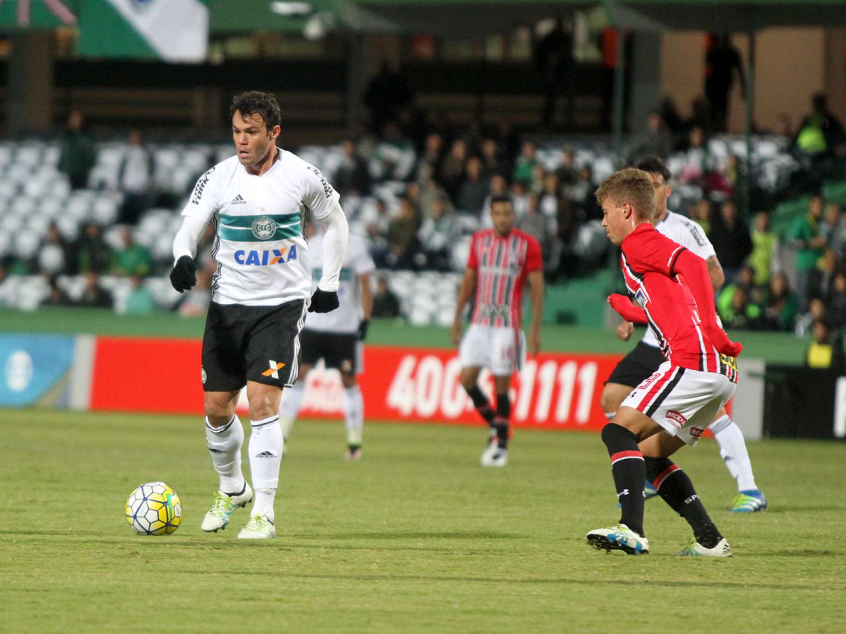 Coxa empata com o S�o Paulo