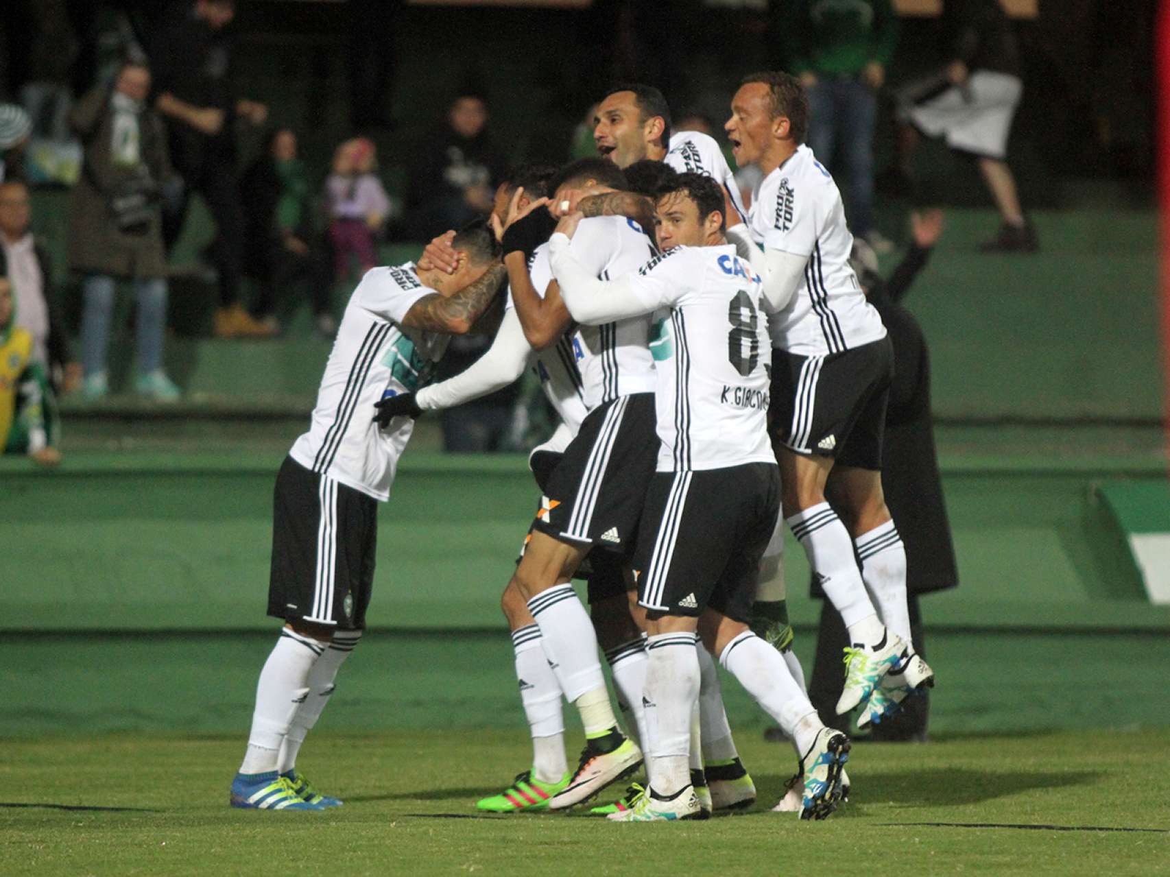 Quem fez o gol mais bonito?