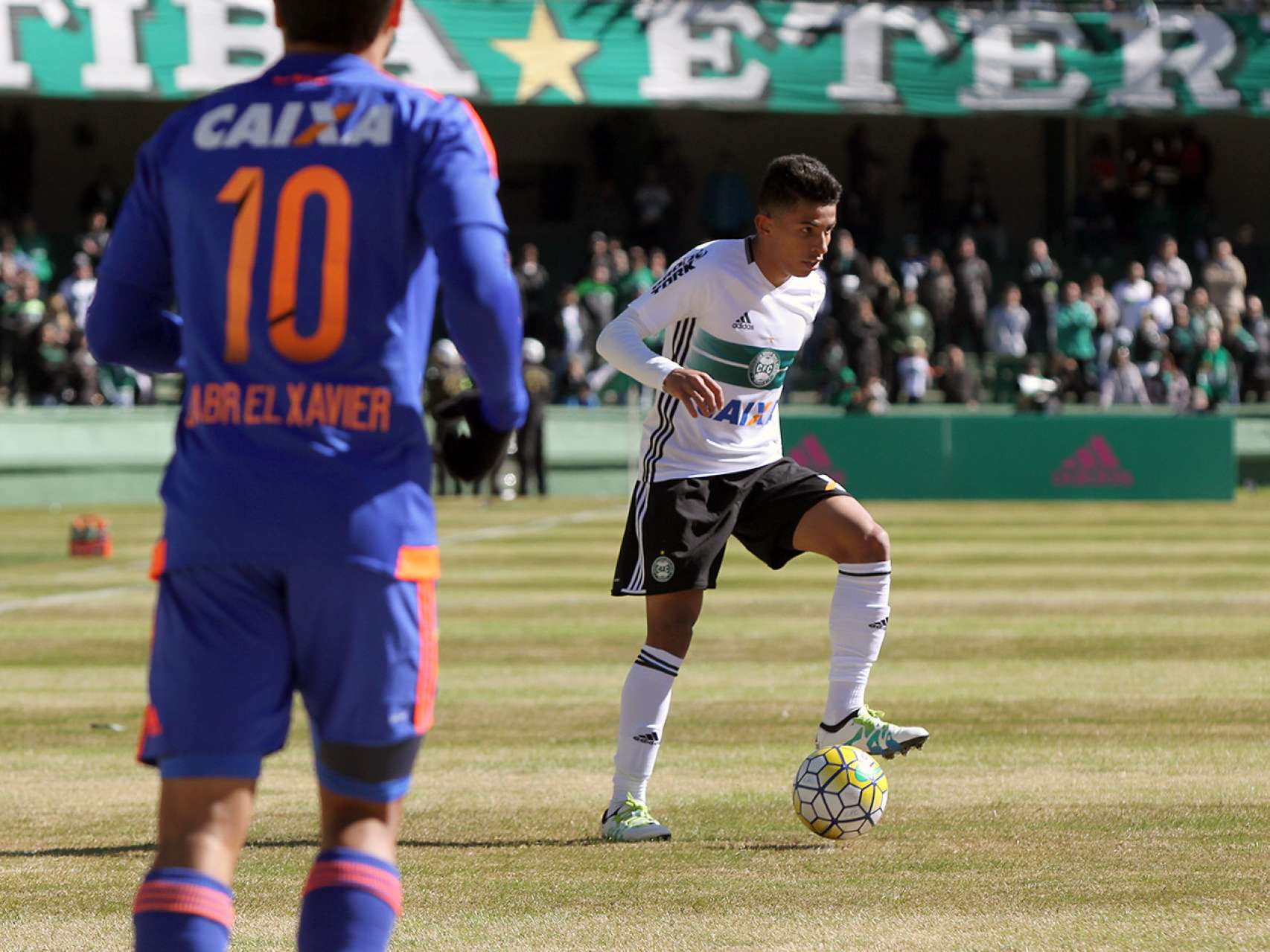 Sport e Coritiba se enfrentam pela 32� vez na hist�ria