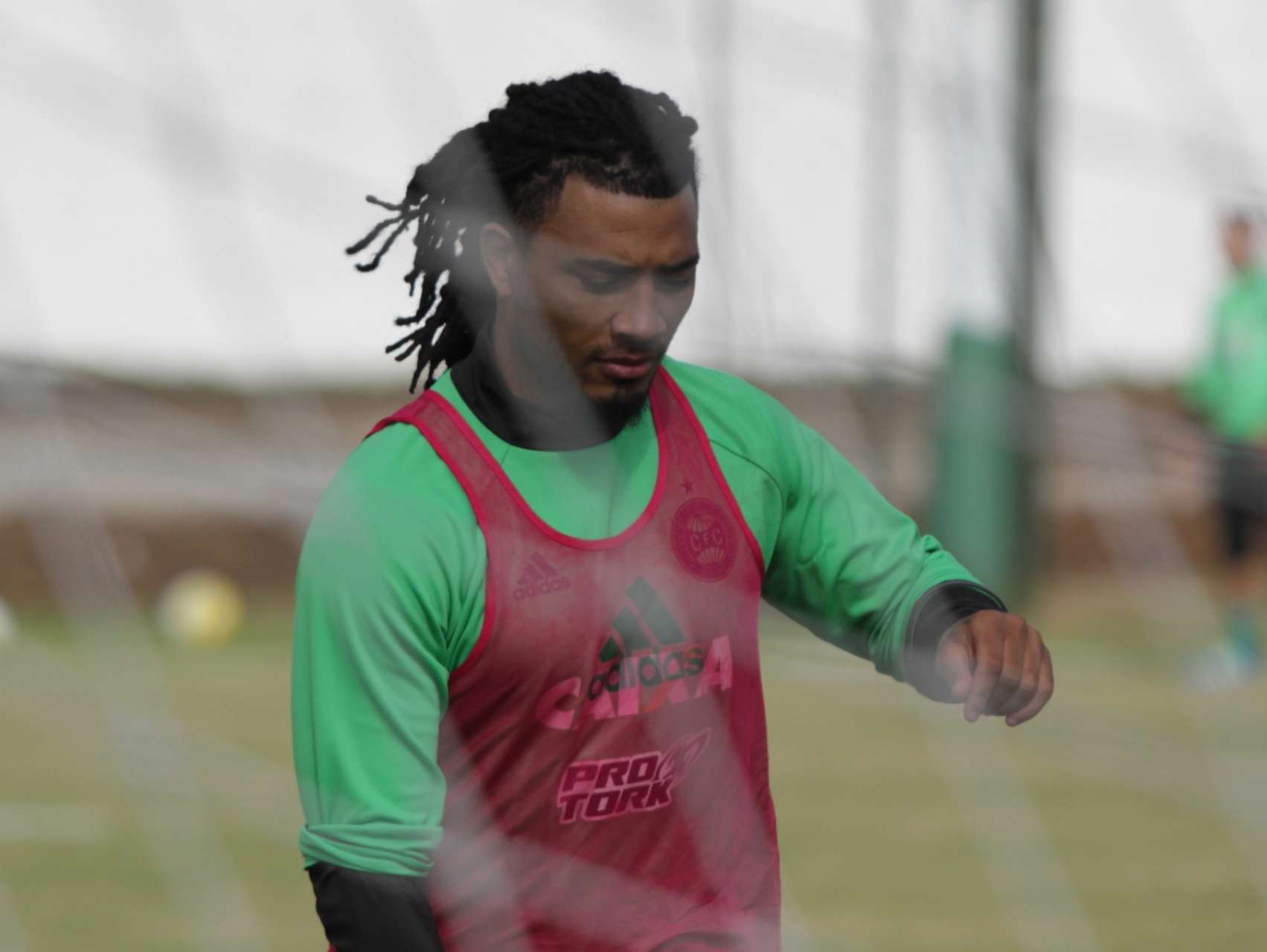Kazim est� no BID e � disposi��o