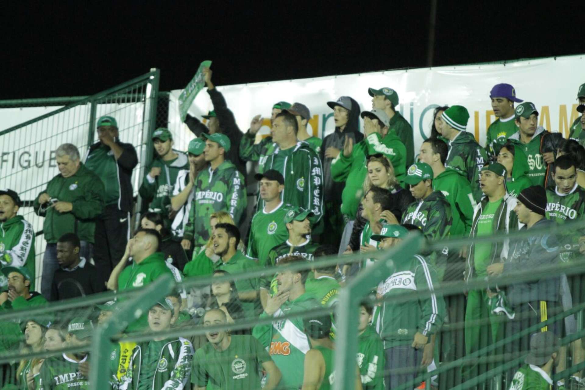 Torcida em Floripa